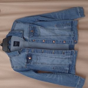 Cavalini Light Washed Denim Spring Summer Lightweight Jean Jacket